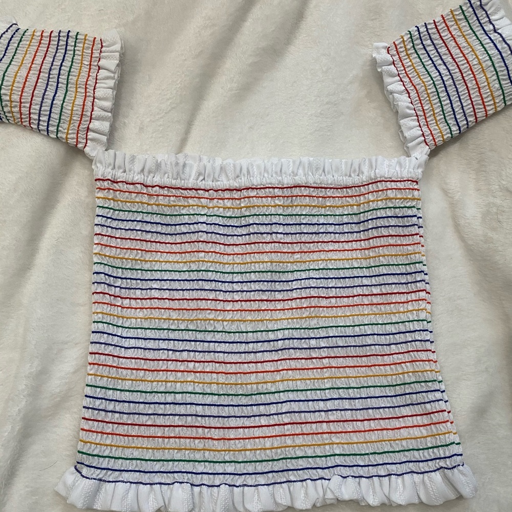 Size small shirt, size 00 American eagle shorts